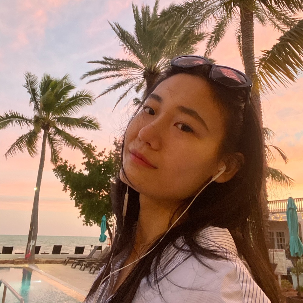 Meet your Posher, Chloe